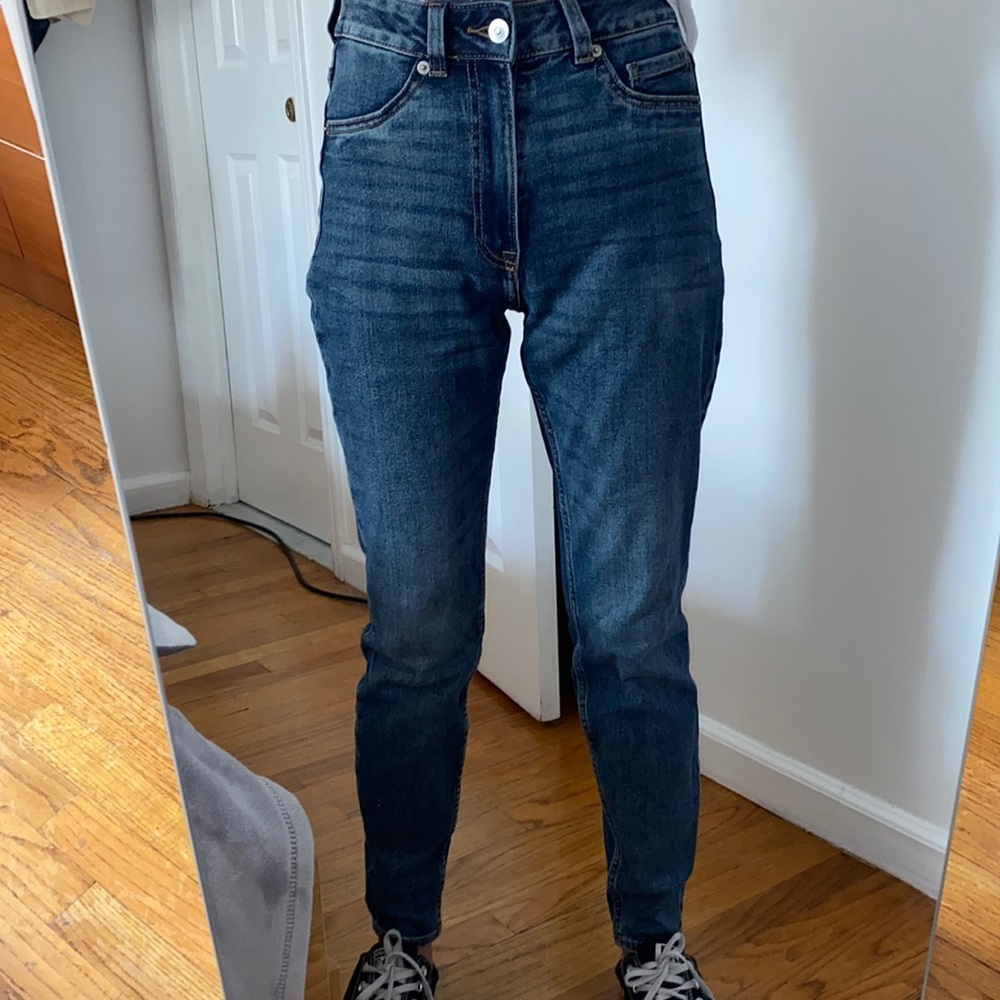 H&M high waisted blue jeans